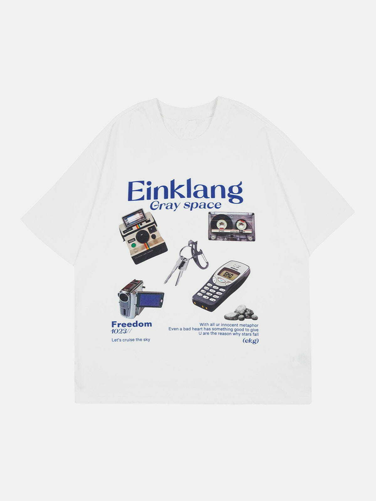 Einklang Y2K Camera Print Tee - Retro 90s Grunge Top for Summer Party Outfits