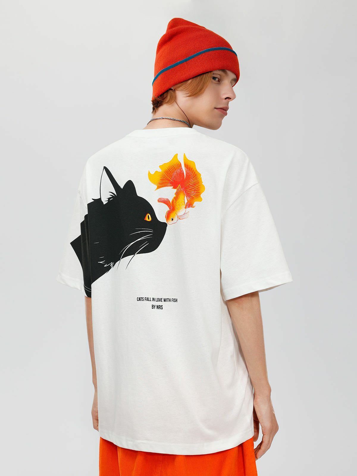 Y2K Cat and Fish Graphic Tee - Retro 90s Grunge Summer Outfit for Y2K Fashion Lovers