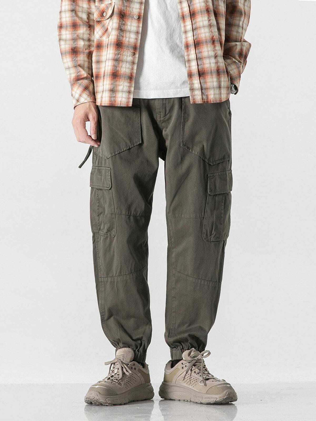 Y2K Grunge Cargo Pants with Large Pockets - Retro 90s Summer Outfit for Women