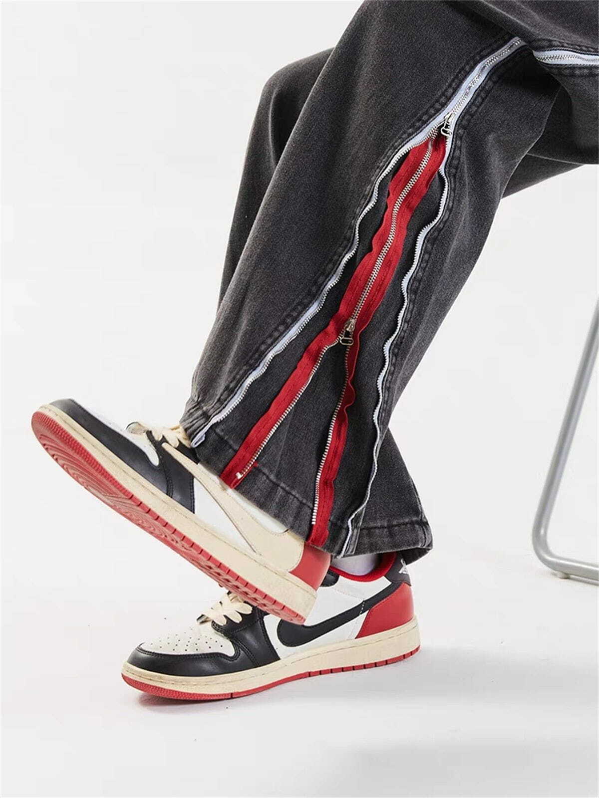 Y2K Grunge Zip Up Stripe Jeans - Retro 90s Summer Outfit for Y2K Party & Club Looks