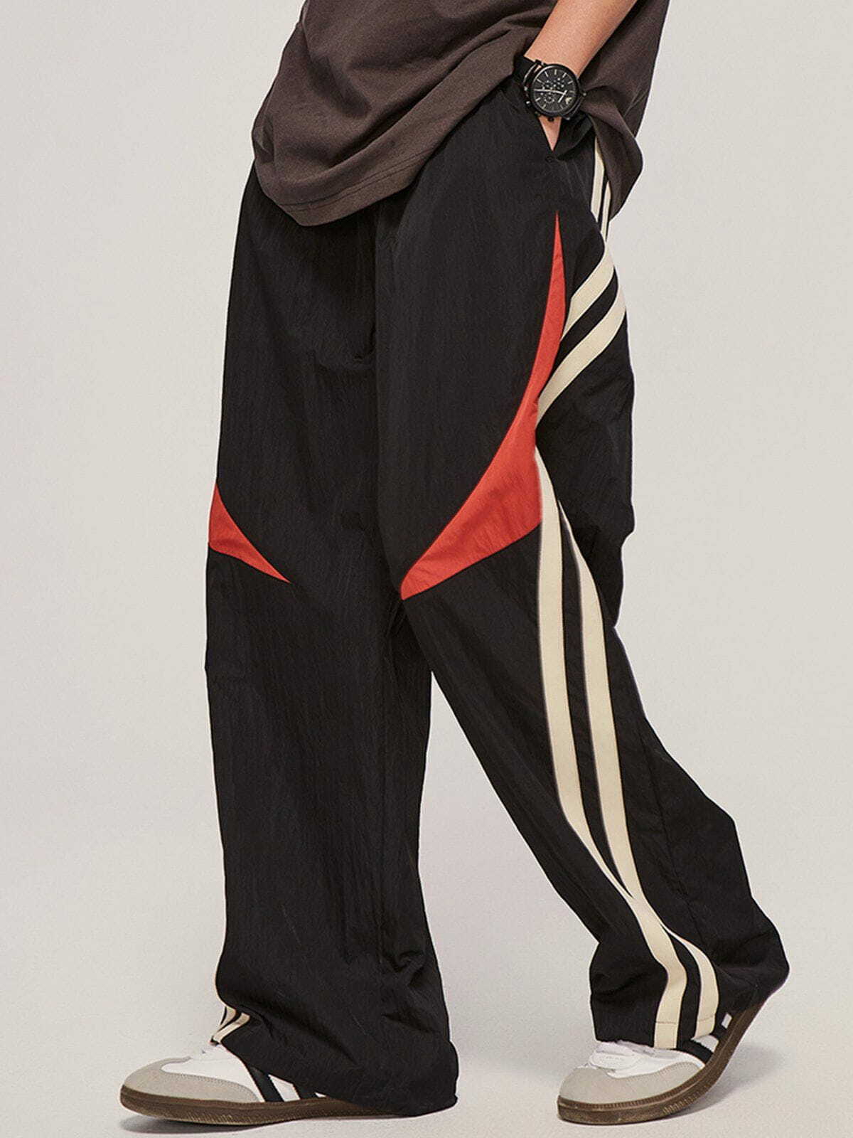 Y2K Vintage Oblique Stripe Sweatpants - Retro 90s Grunge Outfit for Summer Parties